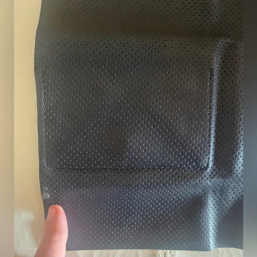 Accessories De Bonne Compagnie Leather Foldable Wallet